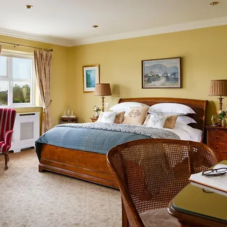 Heatons 4* Dingle